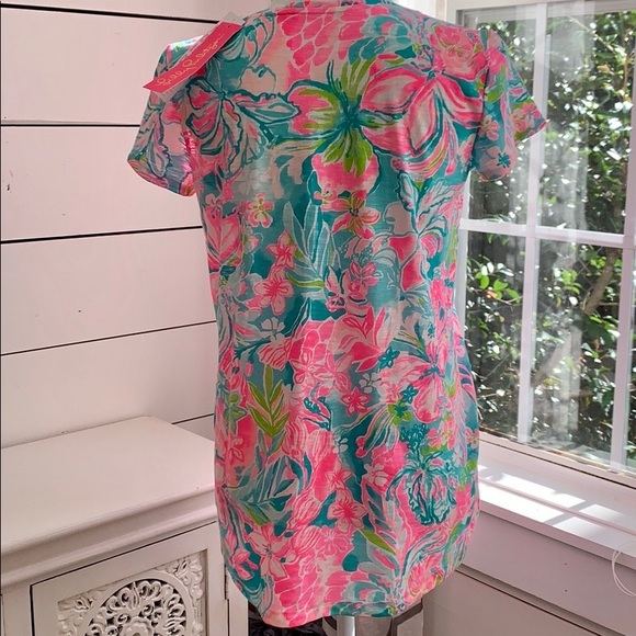 🌸Lilly Pulitzer Etta Top in Hot on the Scene- NWT - Picture 2 of 11